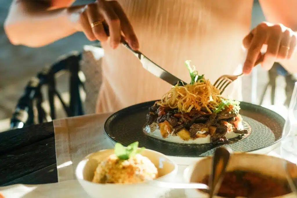 モルディブのグルメなリゾート:レストラン、水中ダイニング、食体験トップ10 24 JOALI Maldives Culinary Arts Dining 2000 x 20002