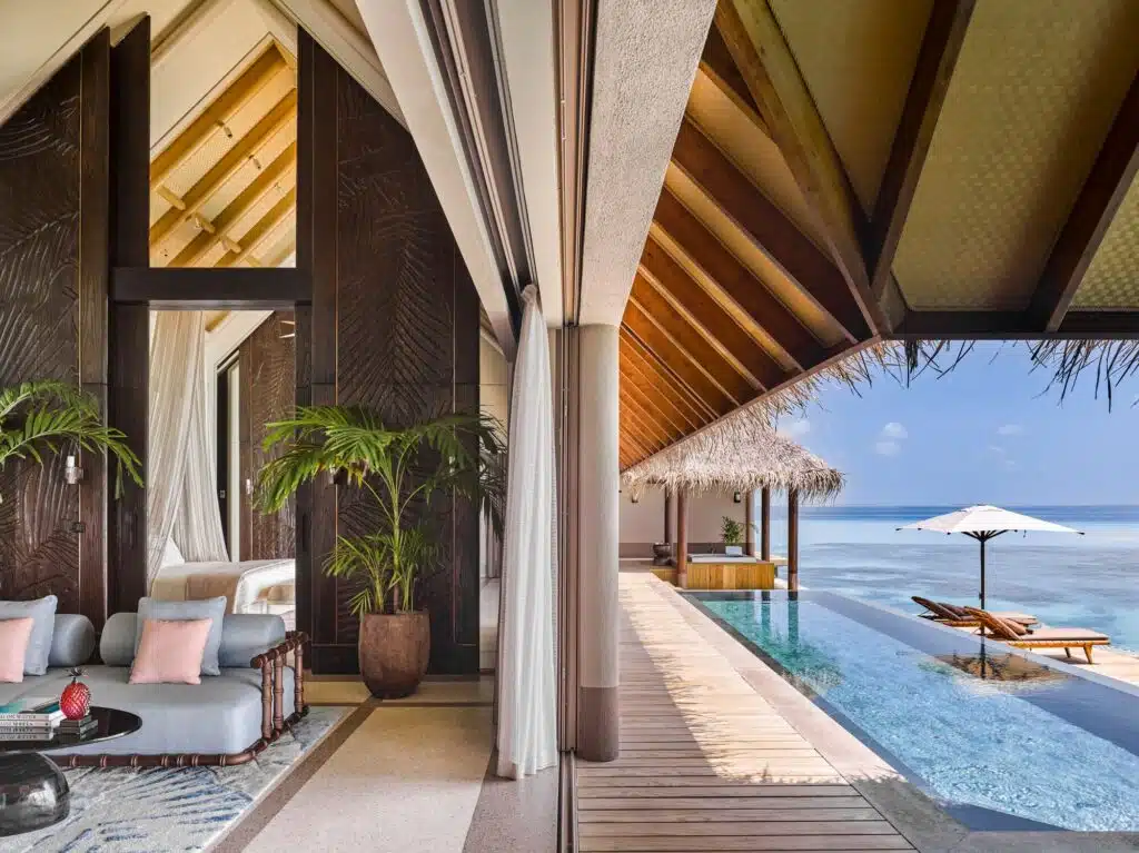 モルディブのグルメなリゾート:レストラン、水中ダイニング、食体験トップ10 20 JOALI Maldives Three Bedroom Ocean Residence with Two Pool Outdoor View 2000 x 2000