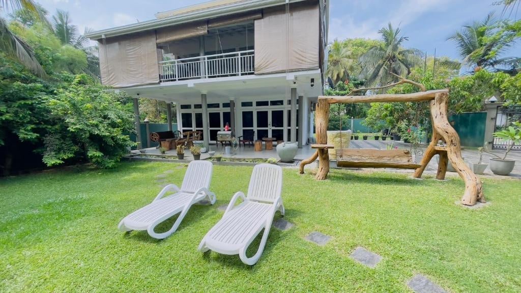 Best Hotels in Galle: From the Fort to the Coast — All Budgets 16 Villa Cork Galle Fort small budget guesthouse inside the Fort at affordable price