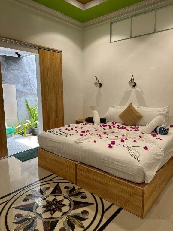Fulidhoo Maldives: Quiet Local Island for Couples & Snorkelling in Vaavu Atoll 4 Malas Island View Fulidhoo guesthouse with island views and comfortable rooms