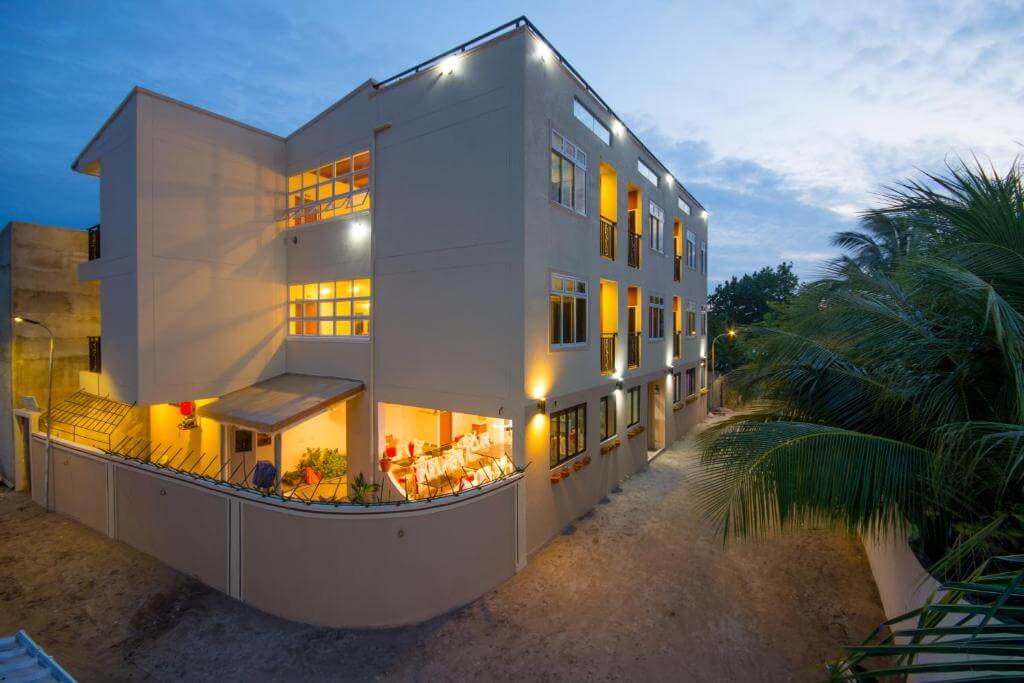 Ukulhas Maldives: The Best Local Island for Snorkelling, Clean Beaches & Island Life 6 Paguro Beach Inn Ukulhas beachfront guesthouse with island views and garden