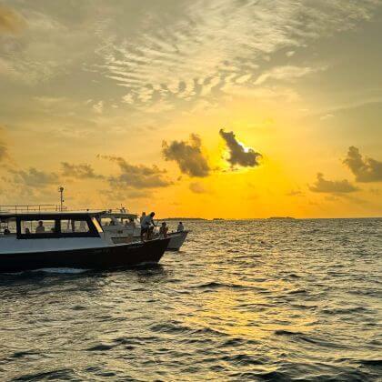 sunset dhoni boat trip in maldives